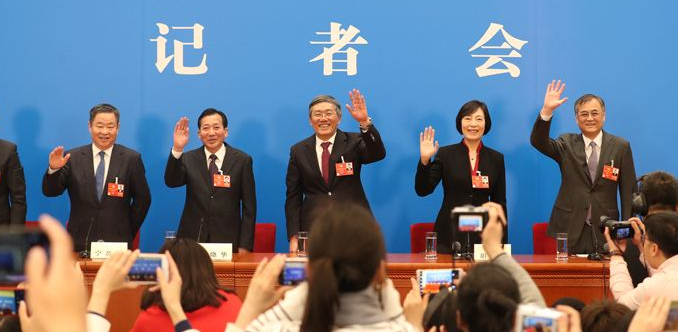 二月份受疫情影响较小的加拿大贸易逆差